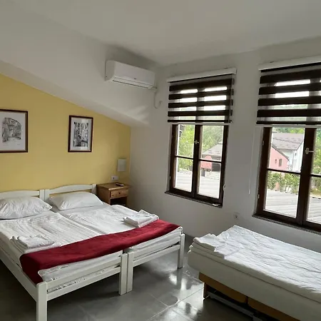 住宿加早餐酒店 River View Lohovo